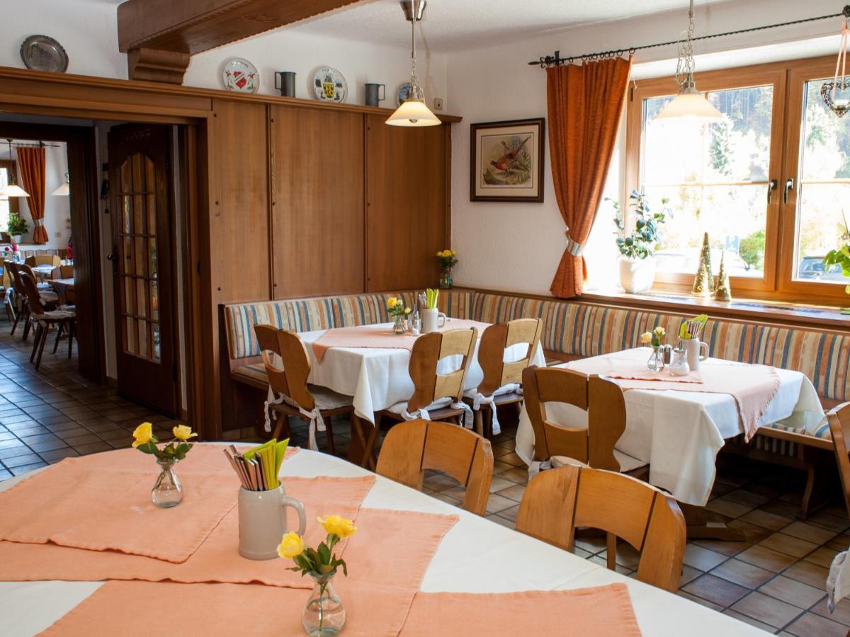 Hotel Gasthof Zur Behringersmuhle Goessweinstein Exterior foto